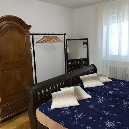 Apartment Tt9 *